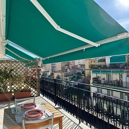 Wh - Cuore Home - Attico Monolocale Con Parcheggio Gratuito - 5 Minuti Dal Centro - Wifi San Remo Kültér fotó