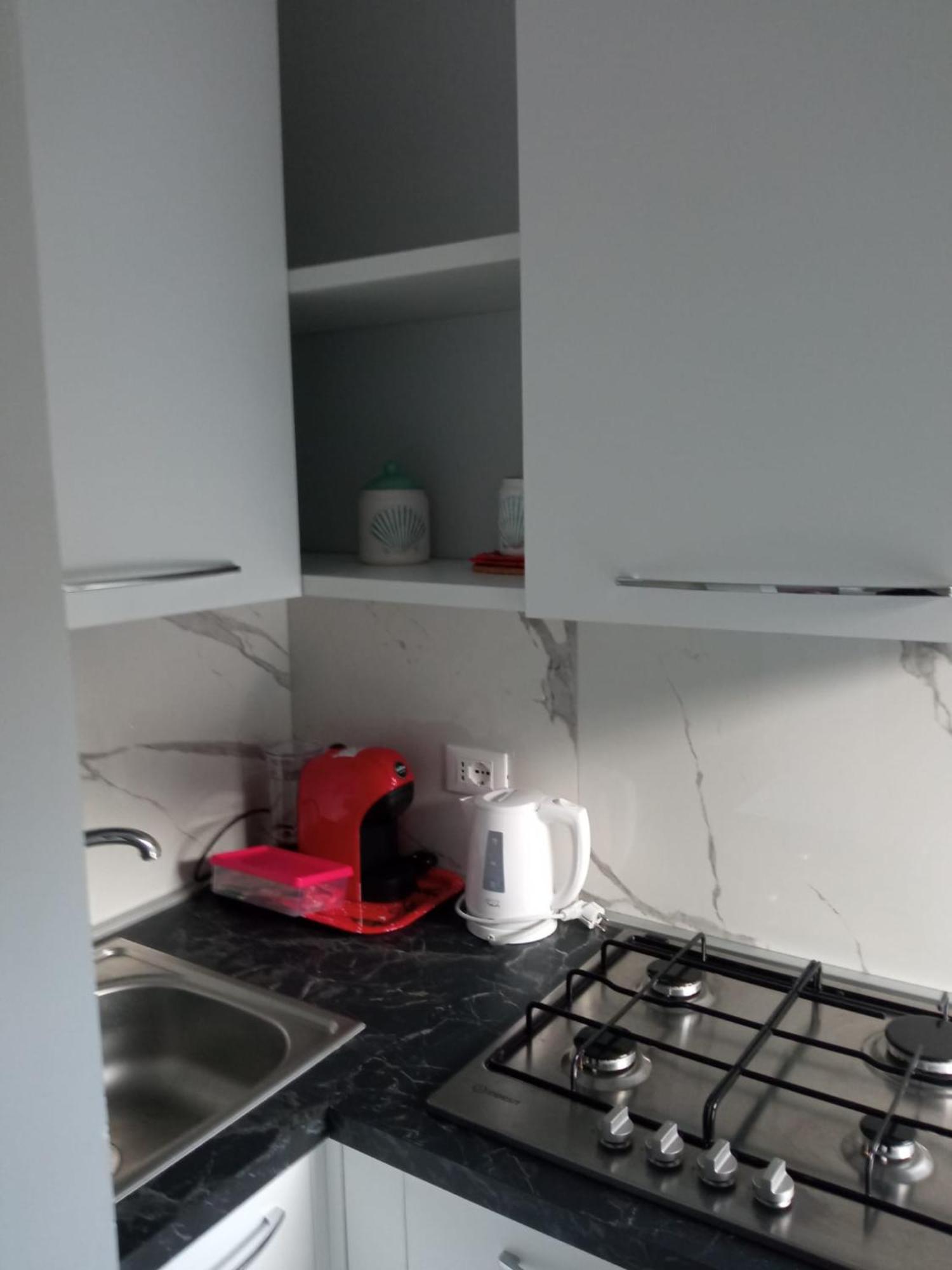 Wh - Cuore Home - Attico Monolocale Con Parcheggio Gratuito - 5 Minuti Dal Centro - Wifi San Remo Kültér fotó