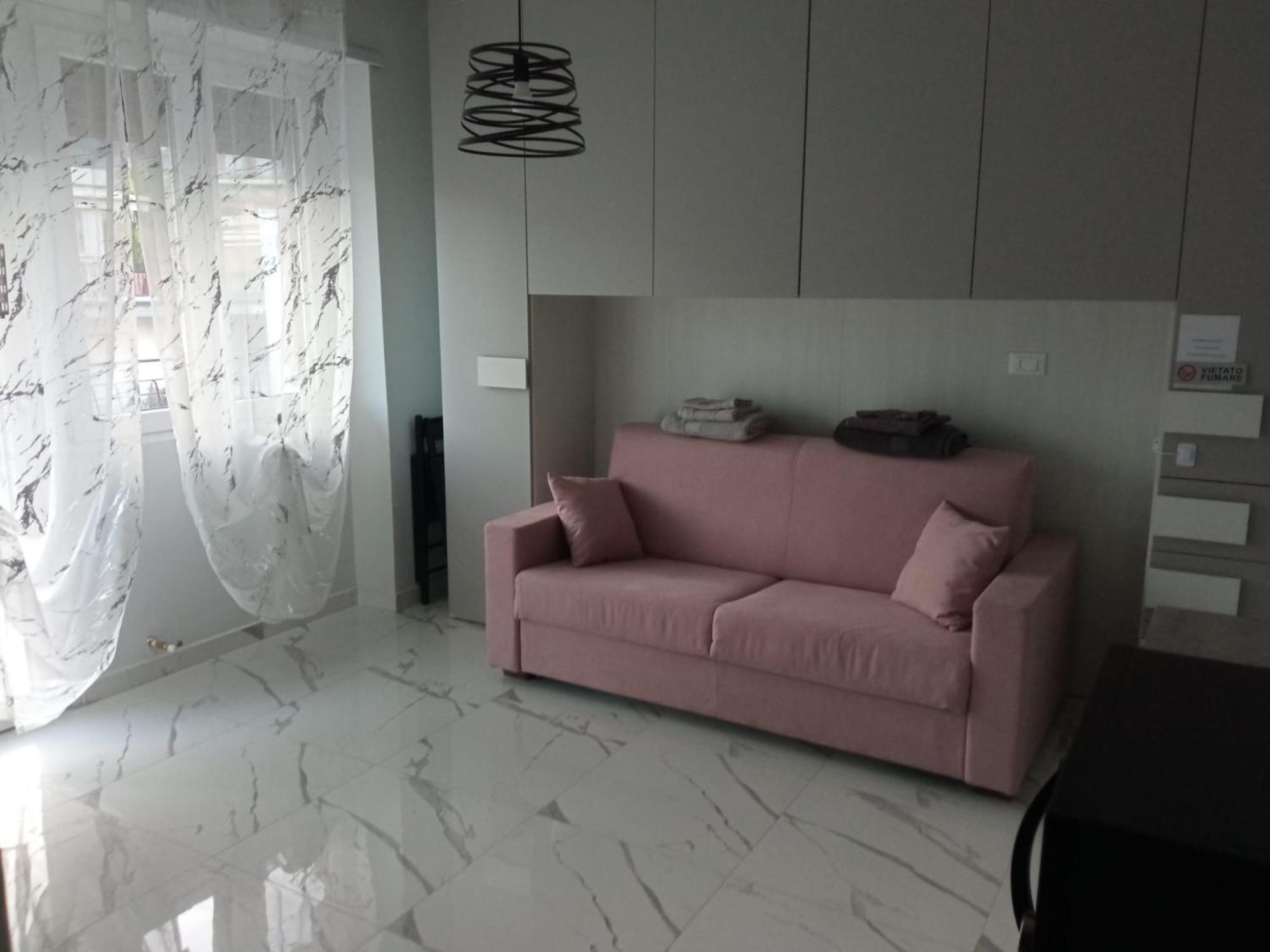 Wh - Cuore Home - Attico Monolocale Con Parcheggio Gratuito - 5 Minuti Dal Centro - Wifi San Remo Kültér fotó